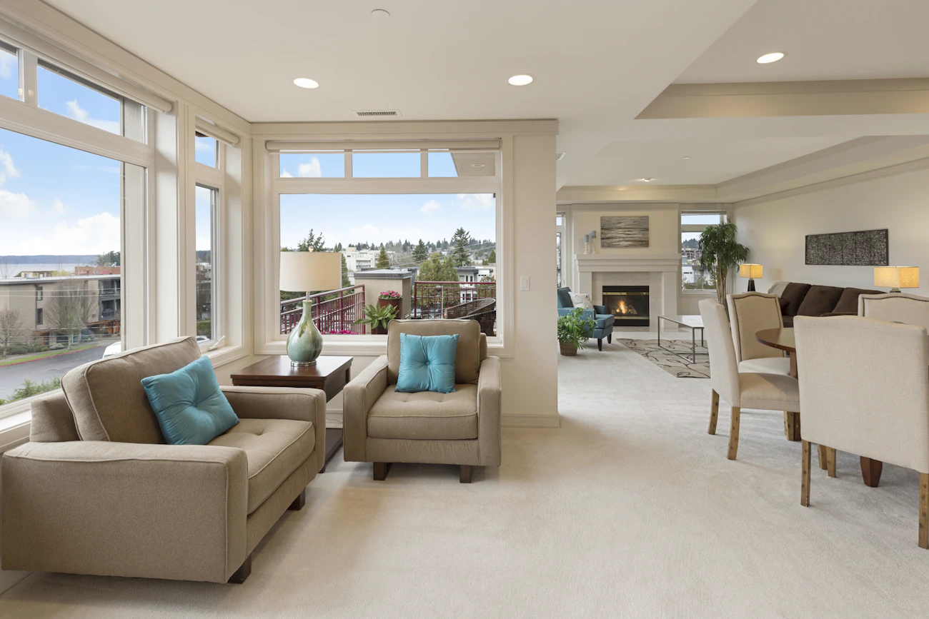 A spacious palazzo suite with a sitting room